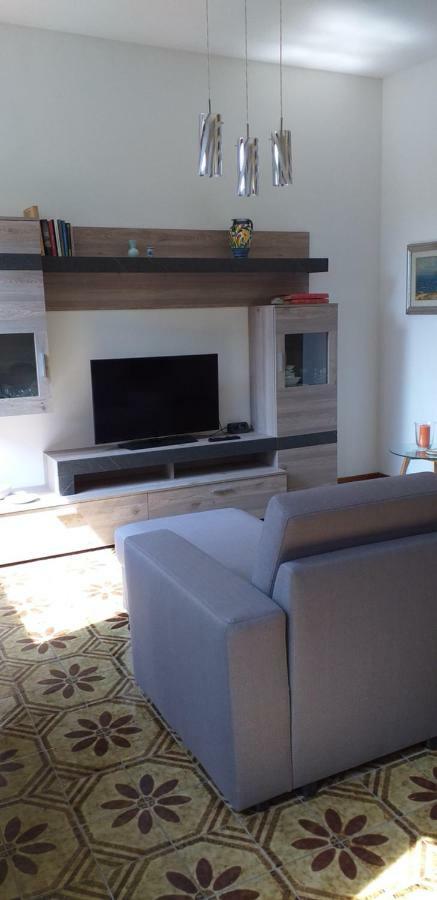 לריצ'י La Casa Del Pittore Anna House מראה חיצוני תמונה